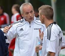 Noch in Bad Arolsen, bald beim SC Willingen in der Verbandsliga engagiert bei der Sache: Trainer Uwe Schfer.